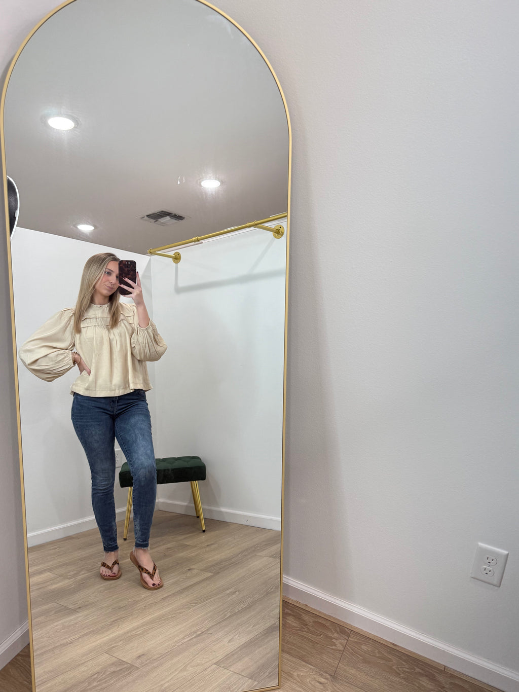 Pintuck Yoke Puff Long Sleeve Shirt