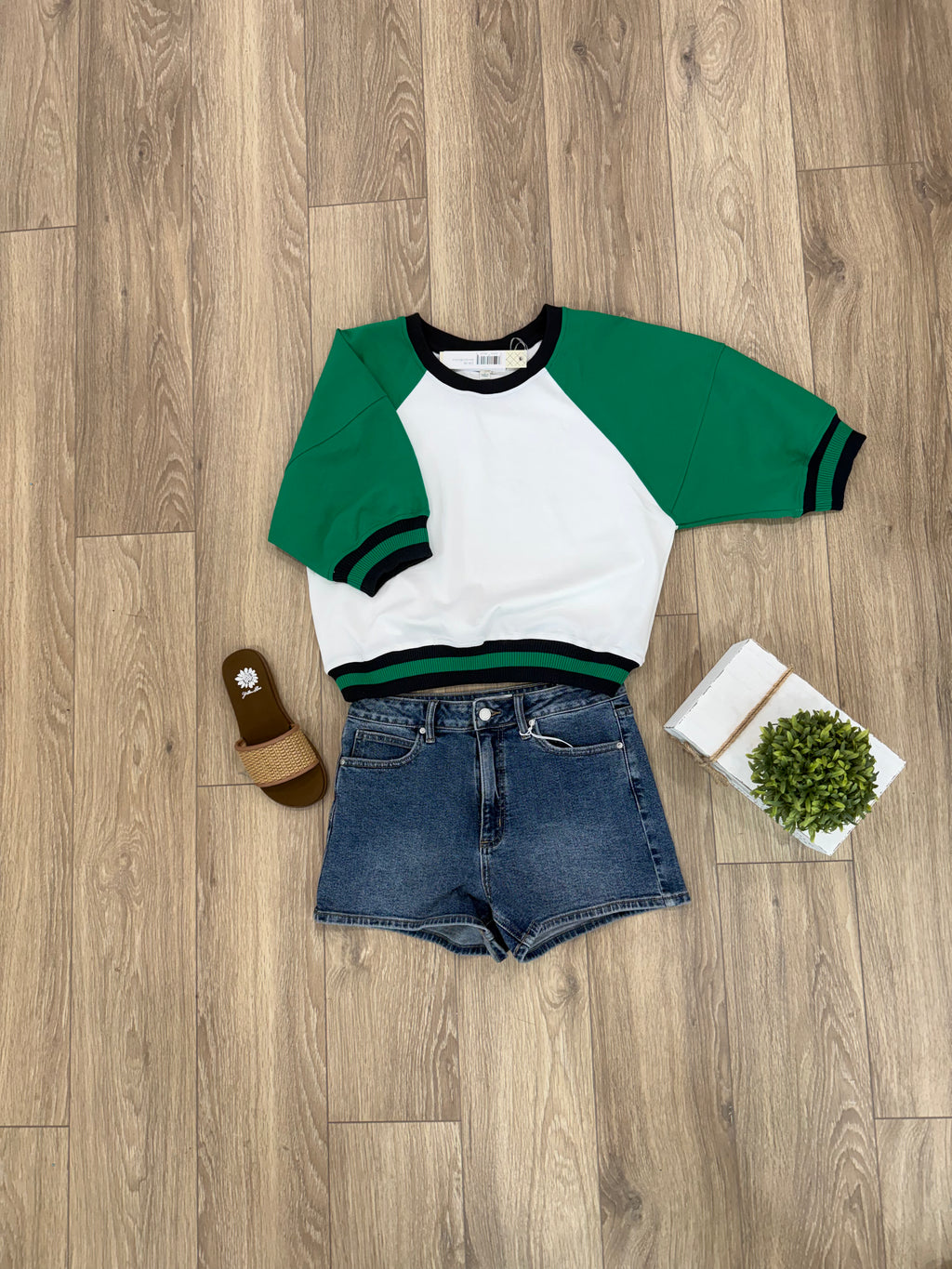 She+Sky Half Sleeve Green Color Block Knit Scuba Top