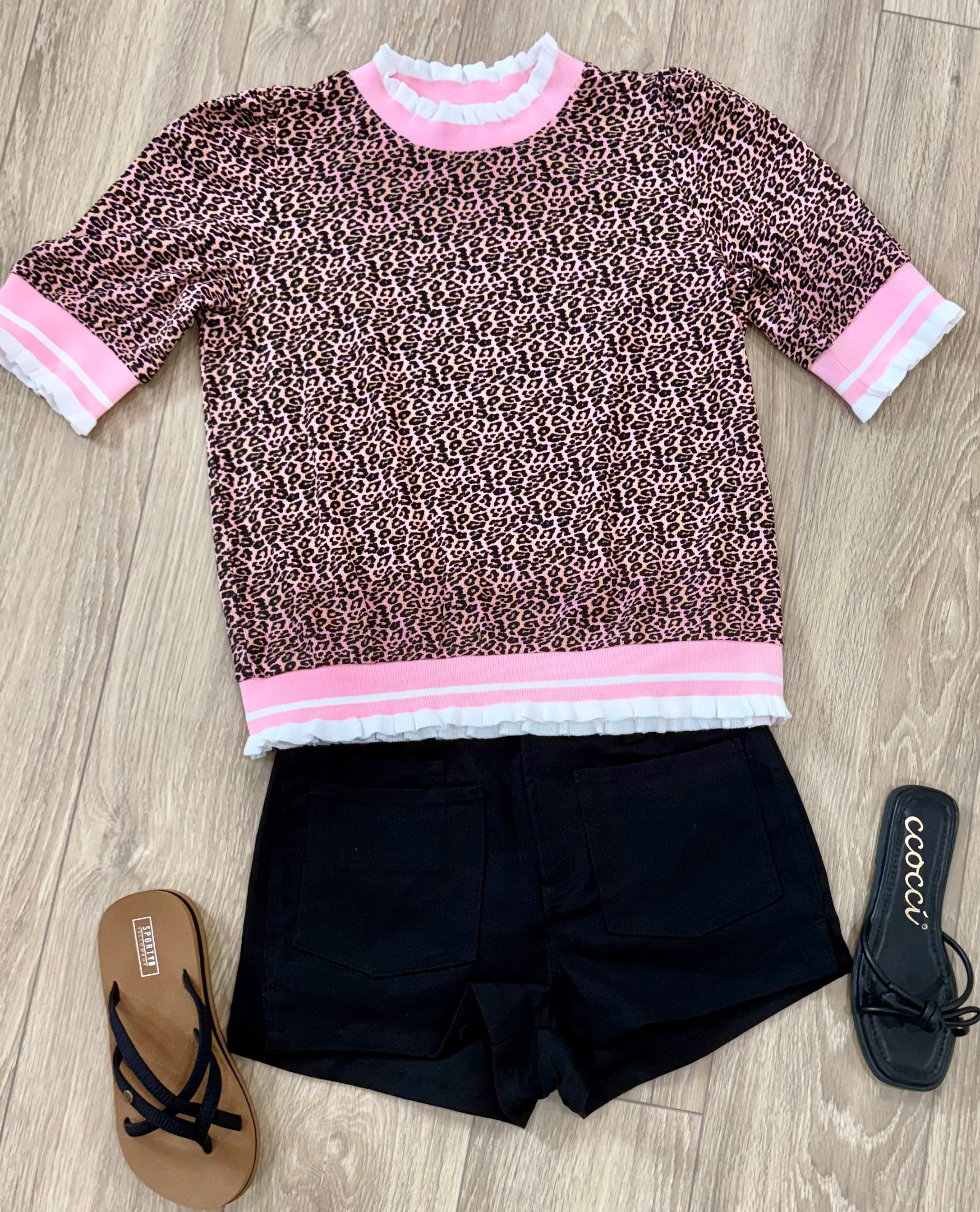 Leopard Print Ribbed Knit Top with Contrast Trim